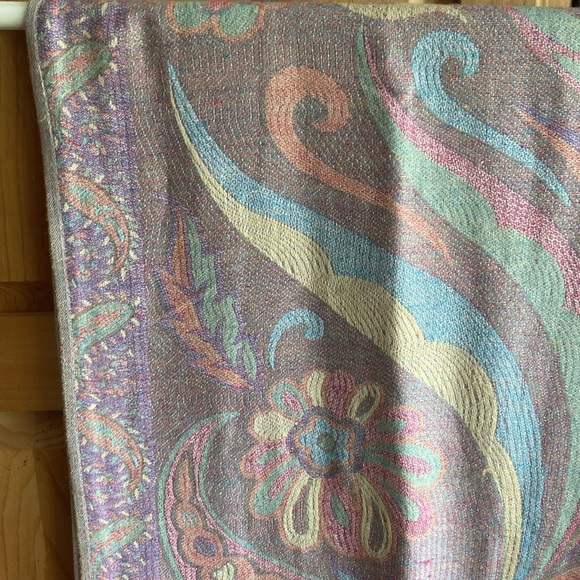 Pastel Paisley Scarf (Pink/Purple) - Picture 2 of 3